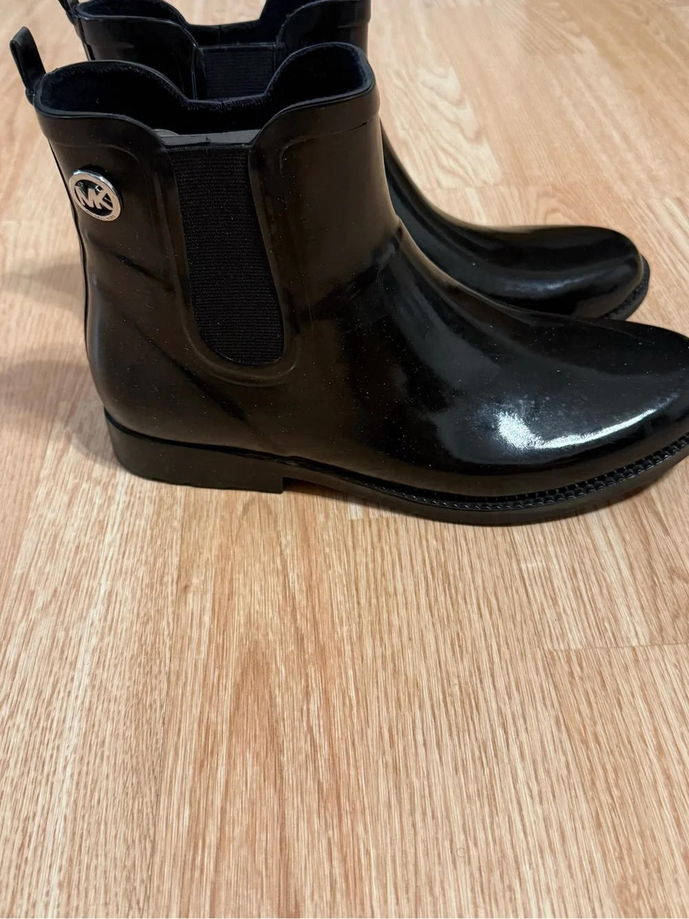 Michael Kors Black Glossy Chelsea Ankle Boots